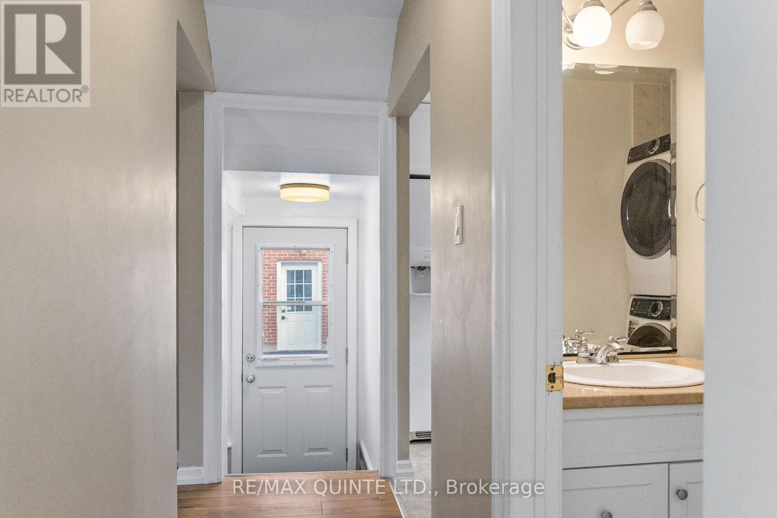 329 Bridge Street E, Belleville, Ontario K8N 1P5 - Photo 18 - X12555602