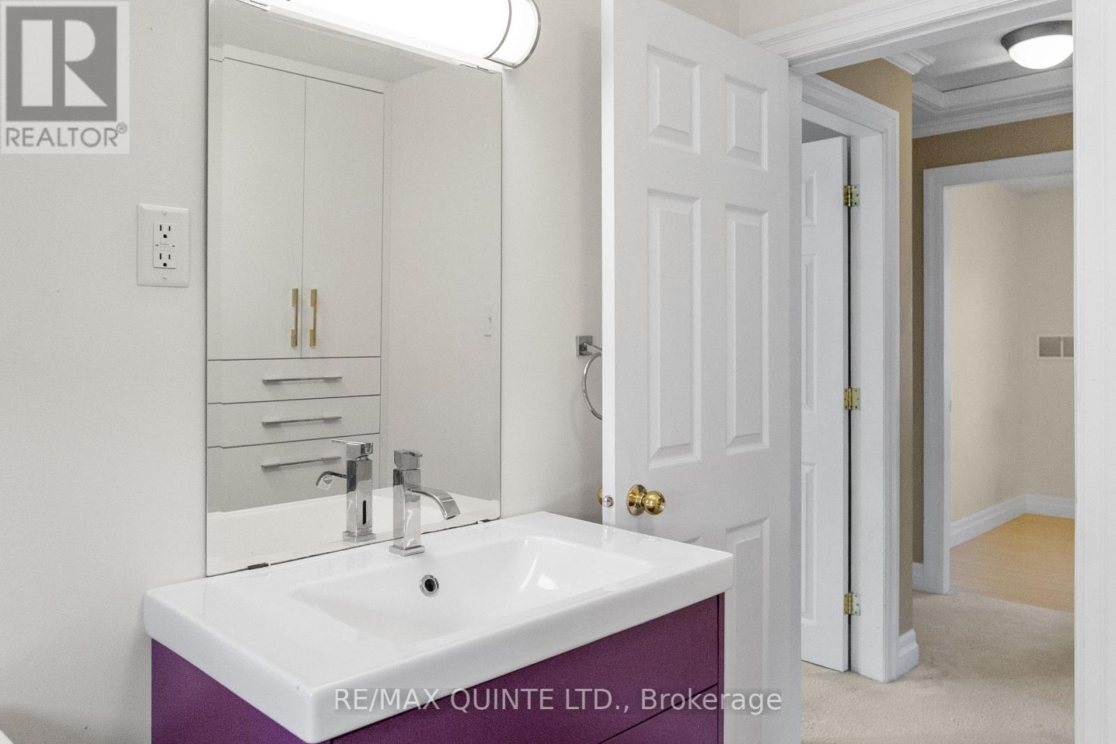 329 Bridge Street E, Belleville, Ontario K8N 1P5 - Photo 24 - X12555602