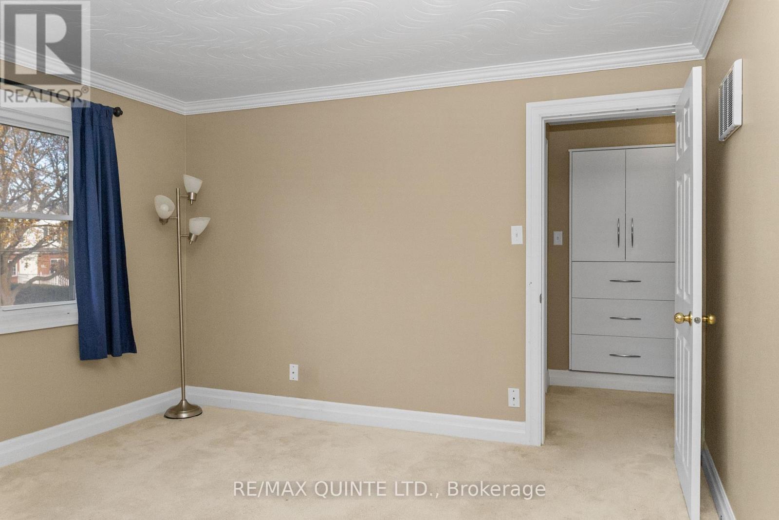 329 Bridge Street E, Belleville, Ontario K8N 1P5 - Photo 26 - X12555602