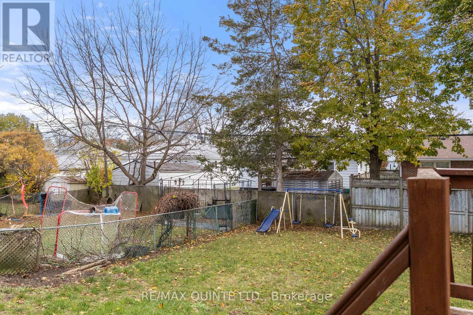 329 Bridge Street E, Belleville, Ontario K8N 1P5 - Photo 4 - X12555602