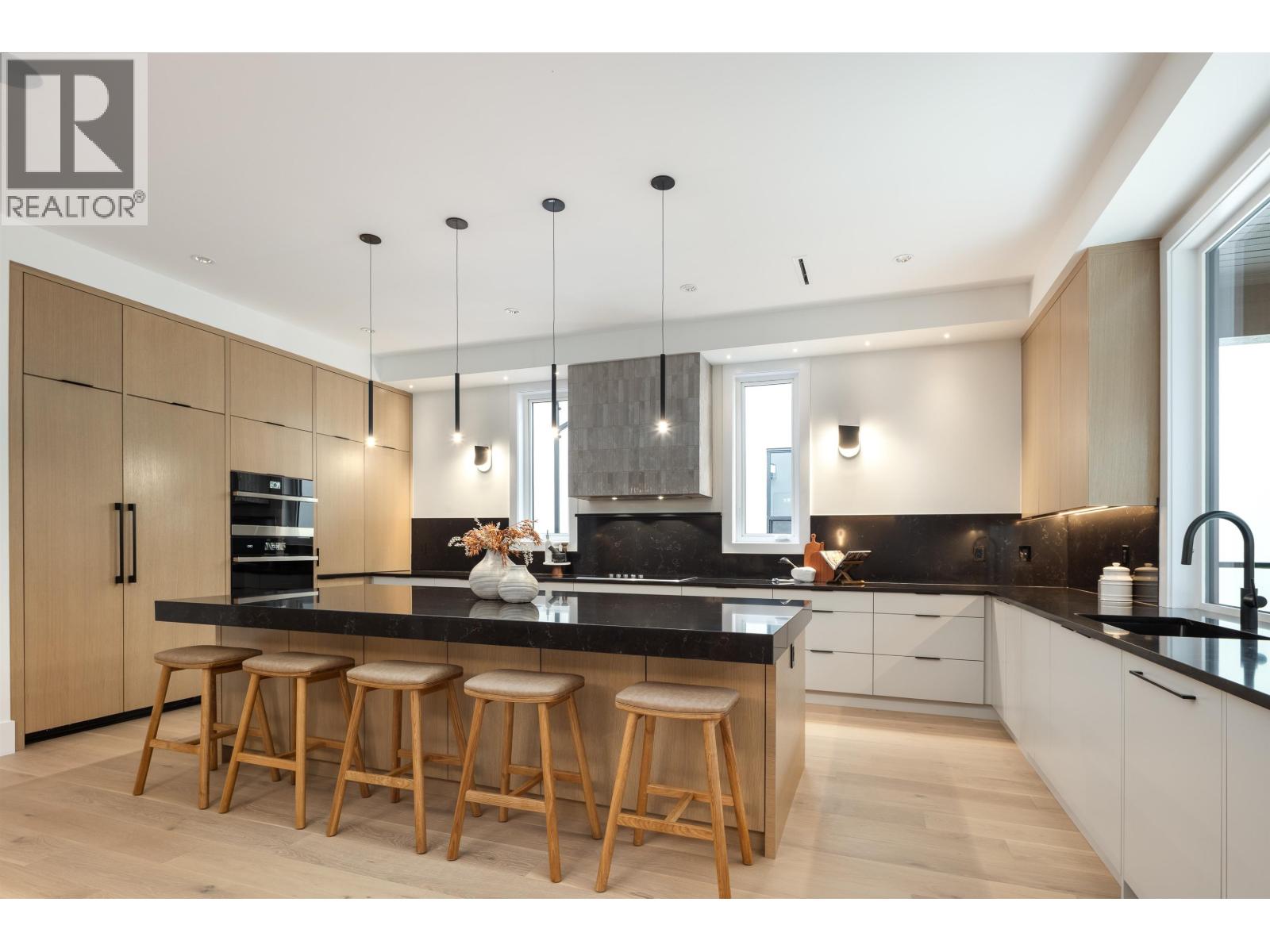 1419 Pipeline Place, Coquitlam, British Columbia  V3E 0V4 - Photo 8 - R3068030