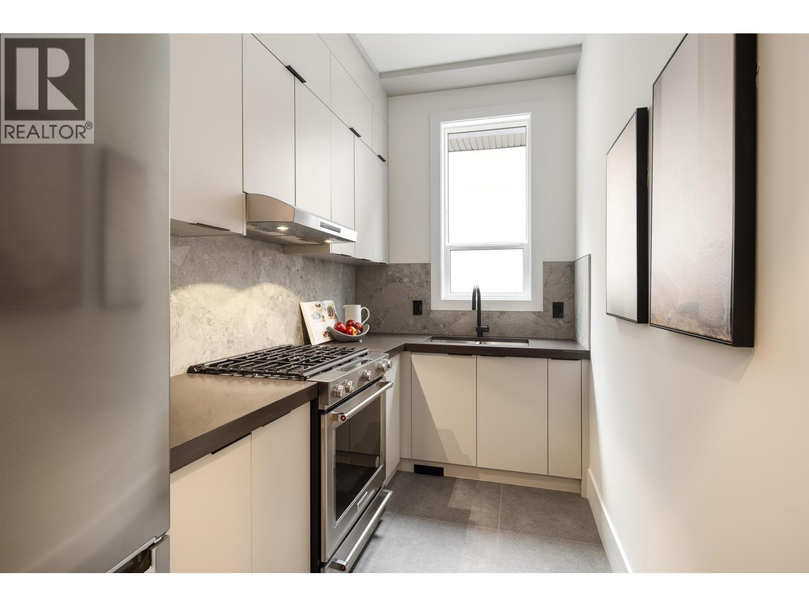 1419 Pipeline Place, Coquitlam, British Columbia  V3E 0V4 - Photo 11 - R3068030