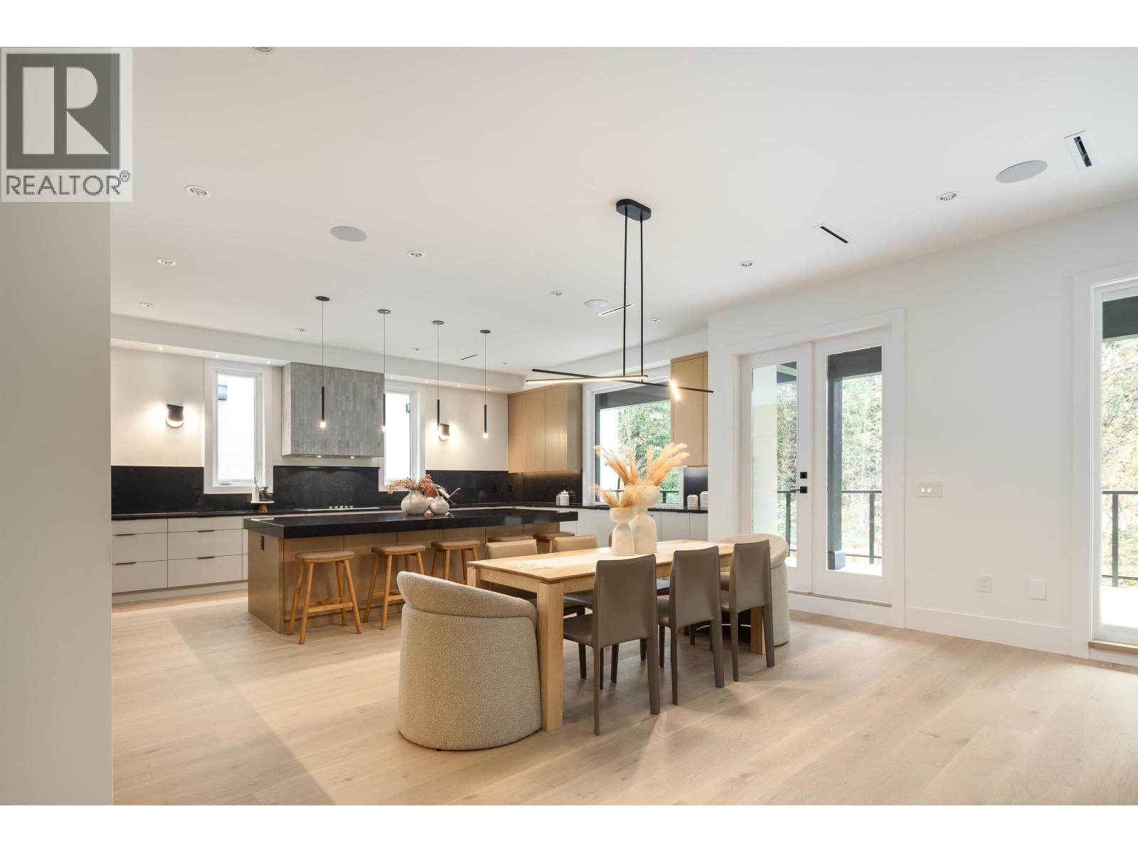 1419 Pipeline Place, Coquitlam, British Columbia  V3E 0V4 - Photo 6 - R3068030