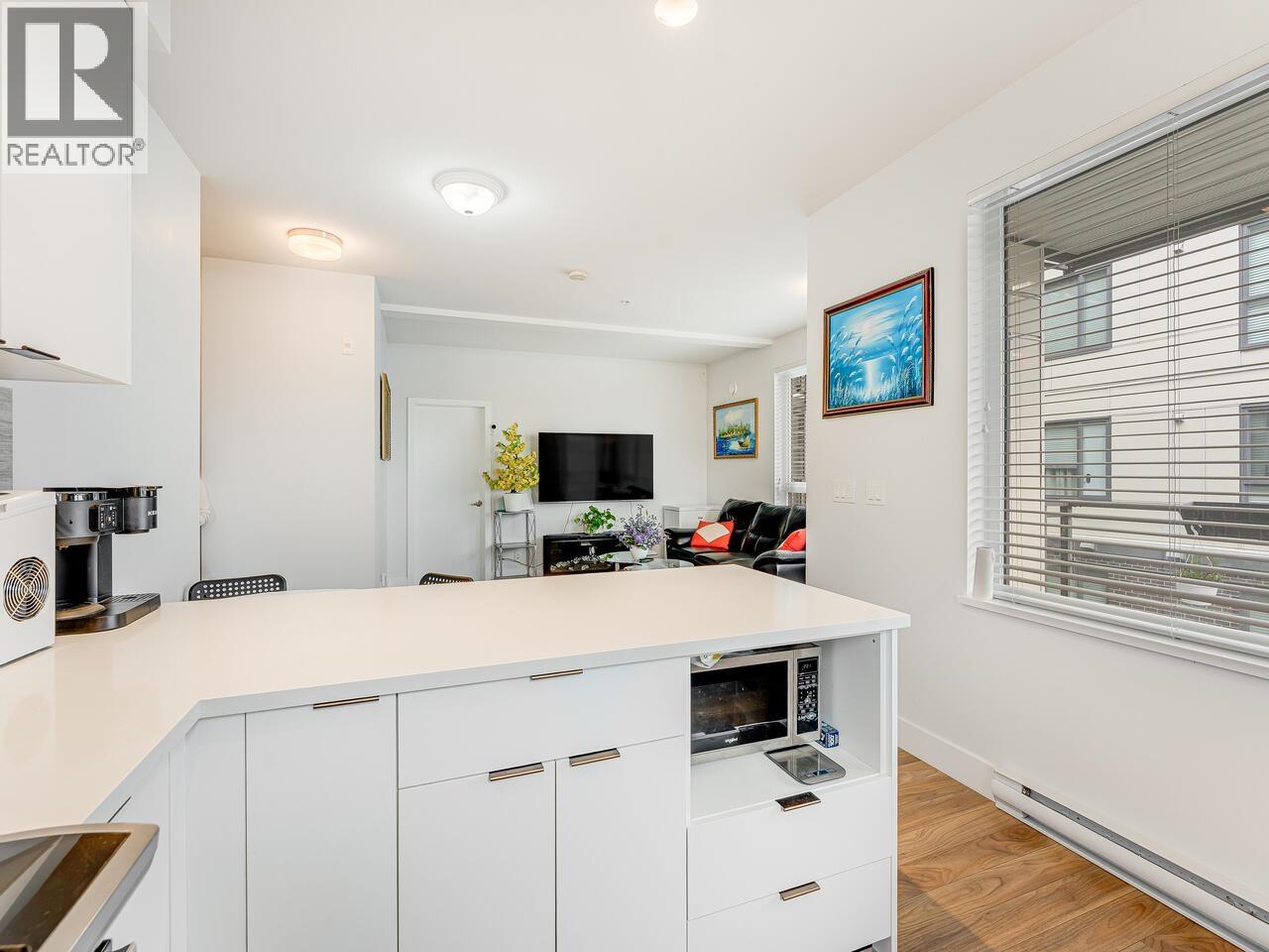 212 5355 Lane Street, Burnaby, British Columbia  V5H 0H1 - Photo 8 - R3053365