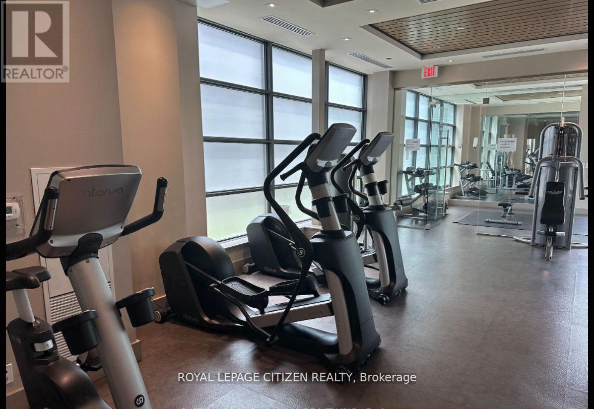 1202 - 9618 Yonge Street N, Richmond Hill, Ontario  L4C 0X5 - Photo 15 - N12555440