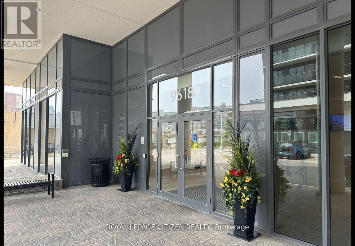 1202 - 9618 Yonge Street N, Richmond Hill, Ontario  L4C 0X5 - Photo 2 - N12555440