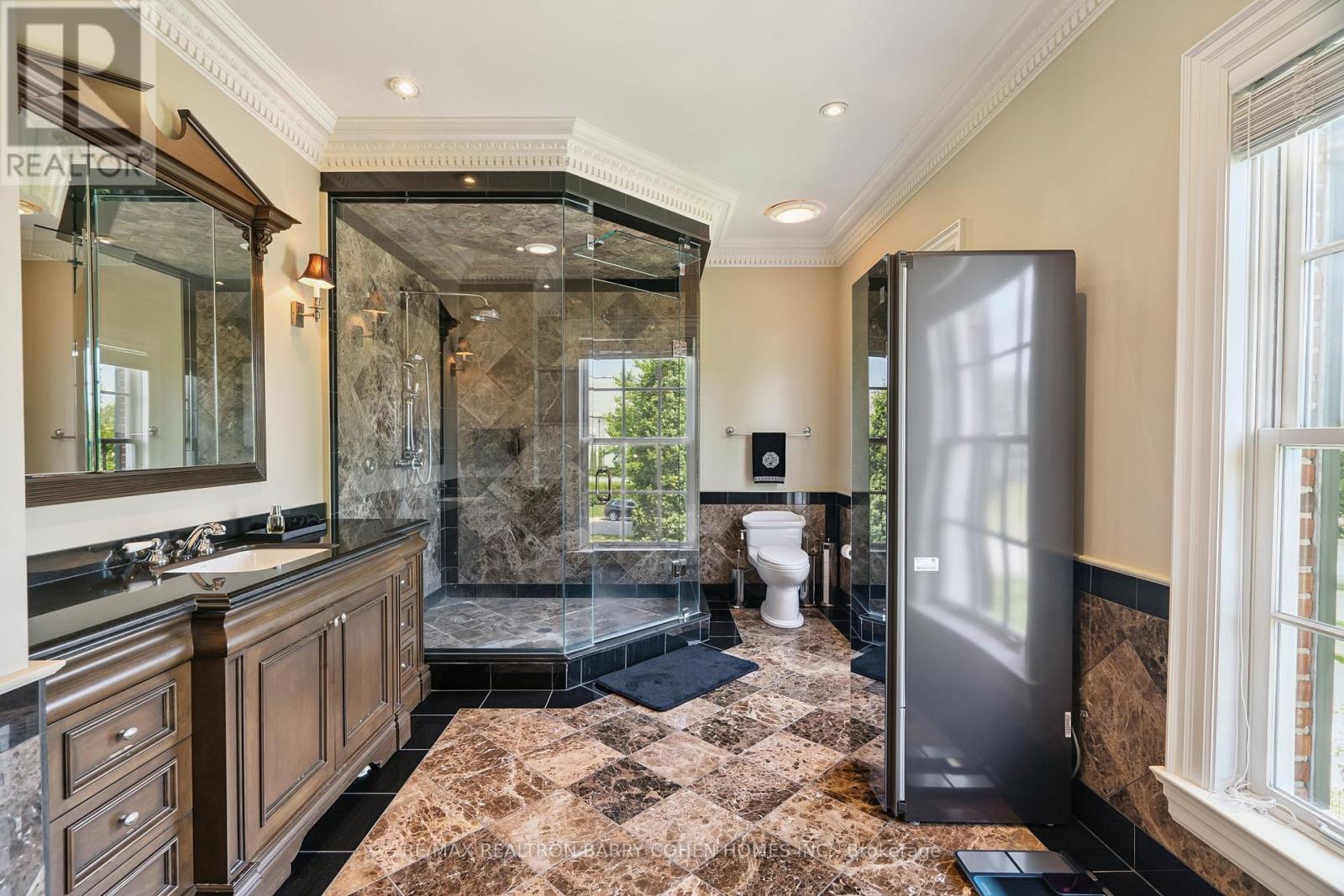 91 Fairfield Drive, King, Ontario  L7B 1L9 - Photo 20 - N12555512