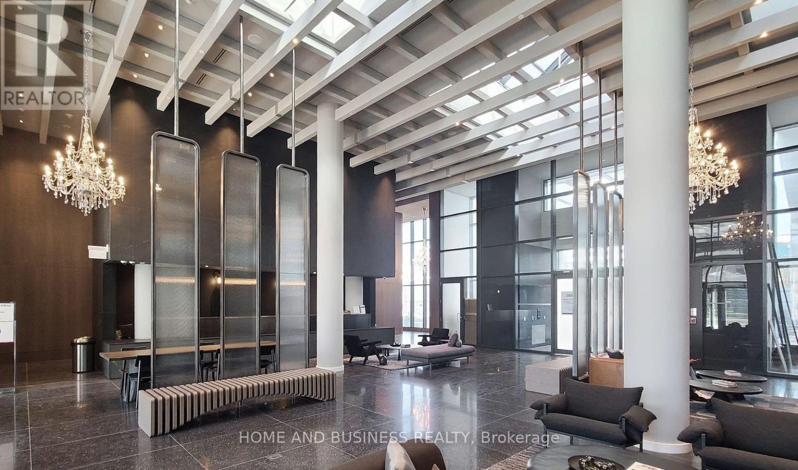 703 - 8 Interchange Way, Vaughan, Ontario  L4K 5Z7 - Photo 3 - N12555516