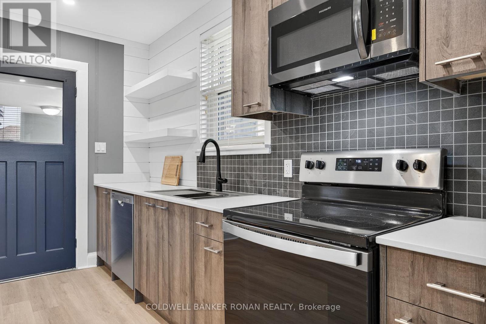 76 Queen Street N, New Tecumseth (Tottenham), Ontario  L0G 1W0 - Photo 10 - N12555538