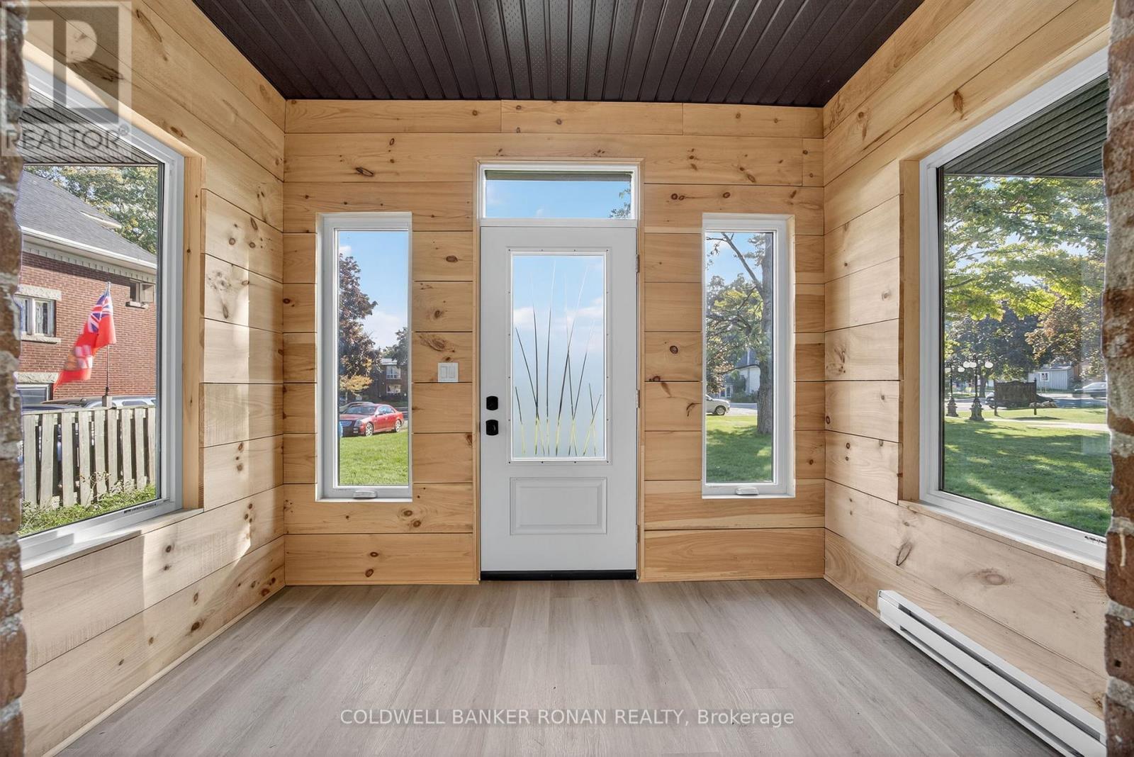 76 Queen Street N, New Tecumseth (Tottenham), Ontario  L0G 1W0 - Photo 7 - N12555538