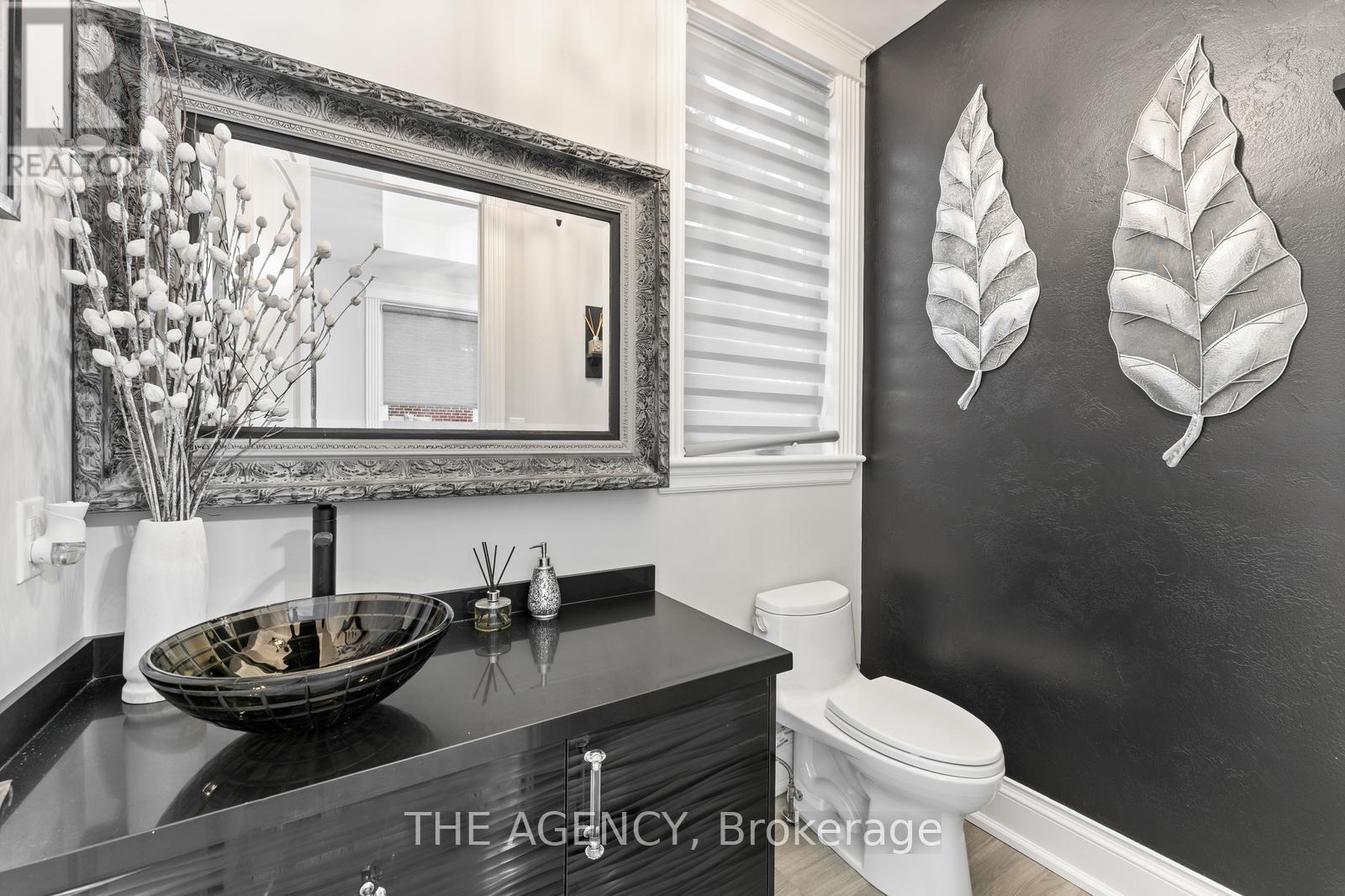 83 Hambly Avenue, King, Ontario  L7B 1J1 - Photo 20 - N12555546