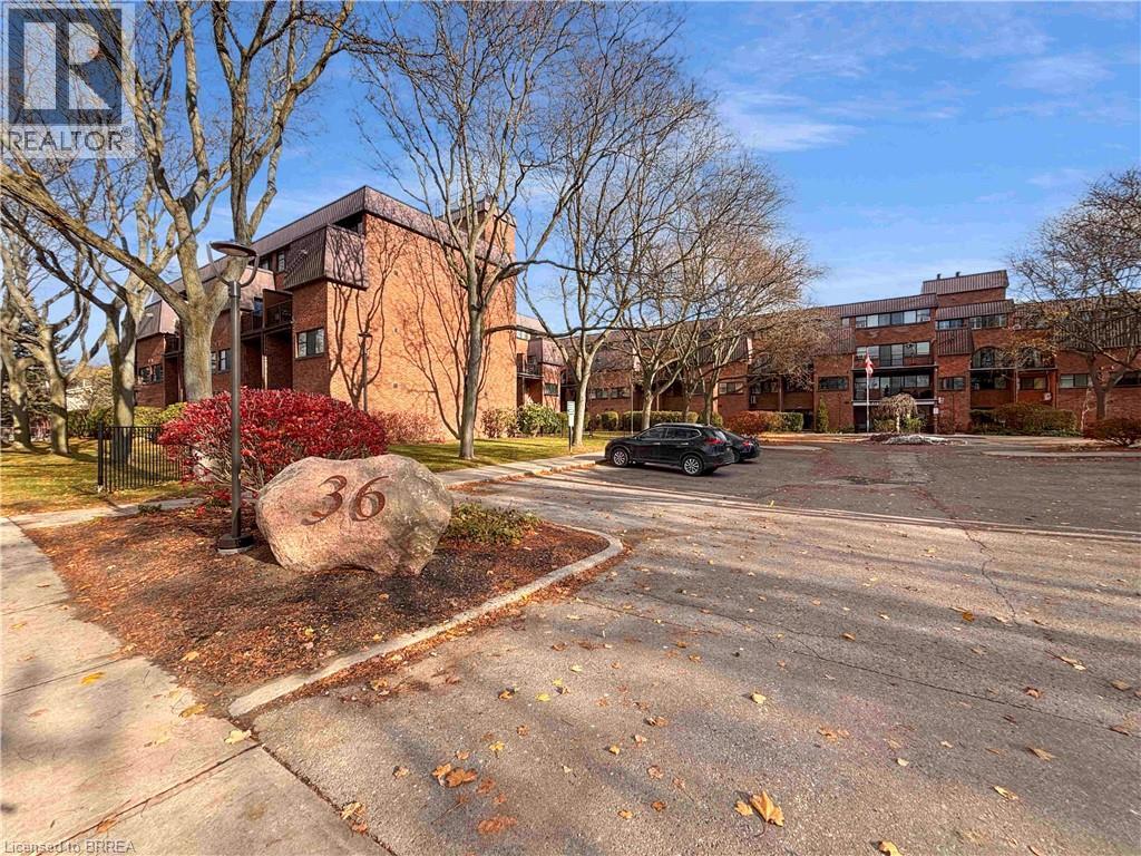 36 Hayhurst Road Unit# 363, Brantford, Ontario  N3R 6Y9 - Photo 24 - 40788039