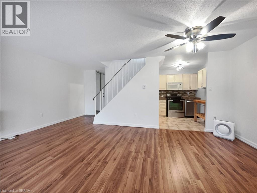 36 Hayhurst Road Unit# 363, Brantford, Ontario  N3R 6Y9 - Photo 3 - 40788039