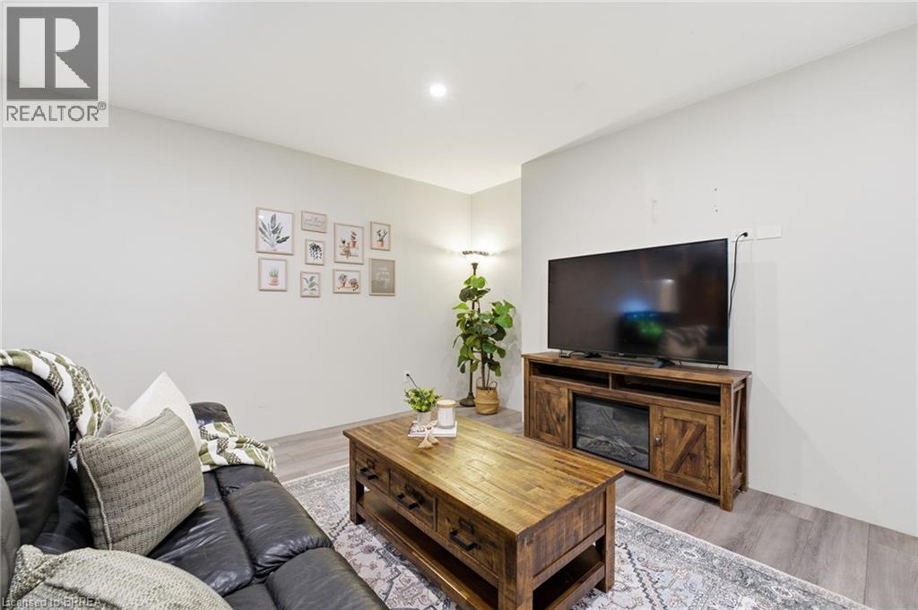 28 Kitchen School Road, Paris, Ontario N3L 3E1 - Photo 35 - 40788011