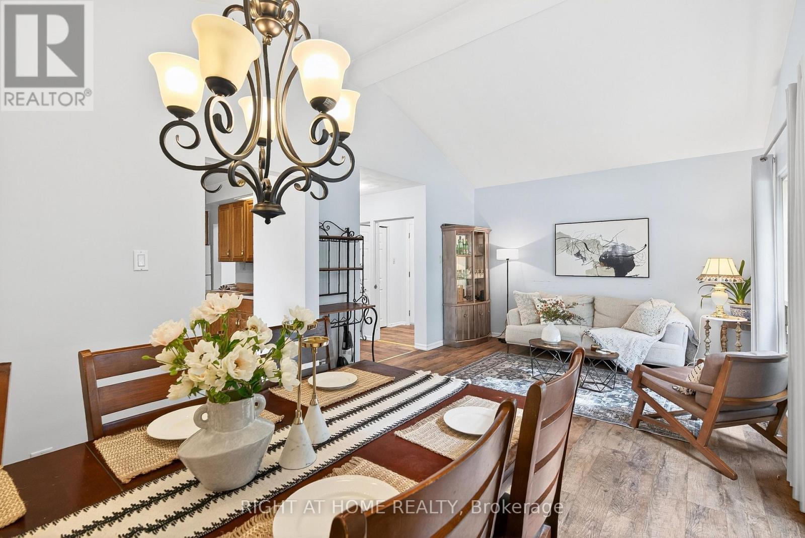 1153 Adirondack Drive, Ottawa, Ontario  K2C 2V2 - Photo 14 - X12555646