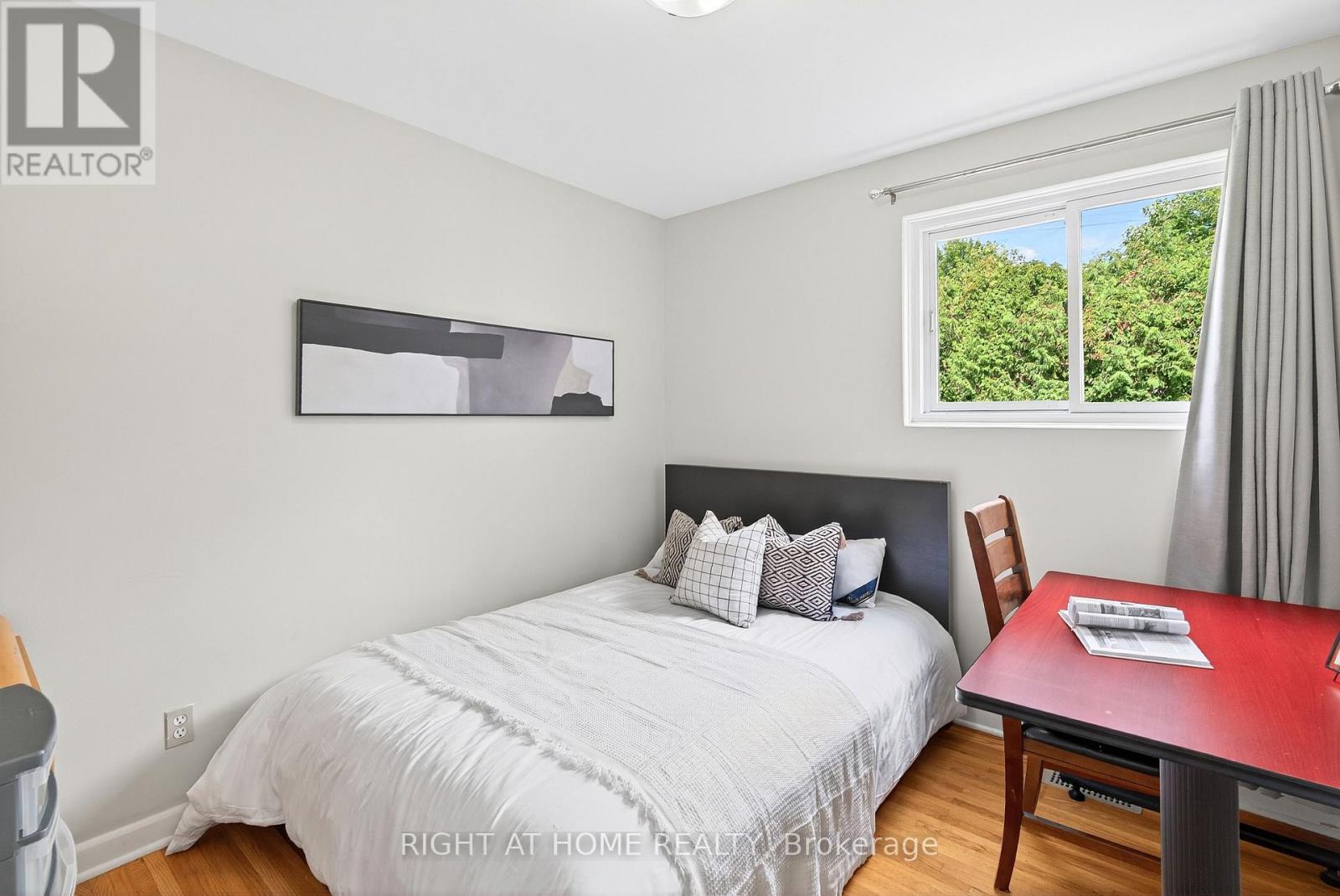 1153 Adirondack Drive, Ottawa, Ontario  K2C 2V2 - Photo 24 - X12555646