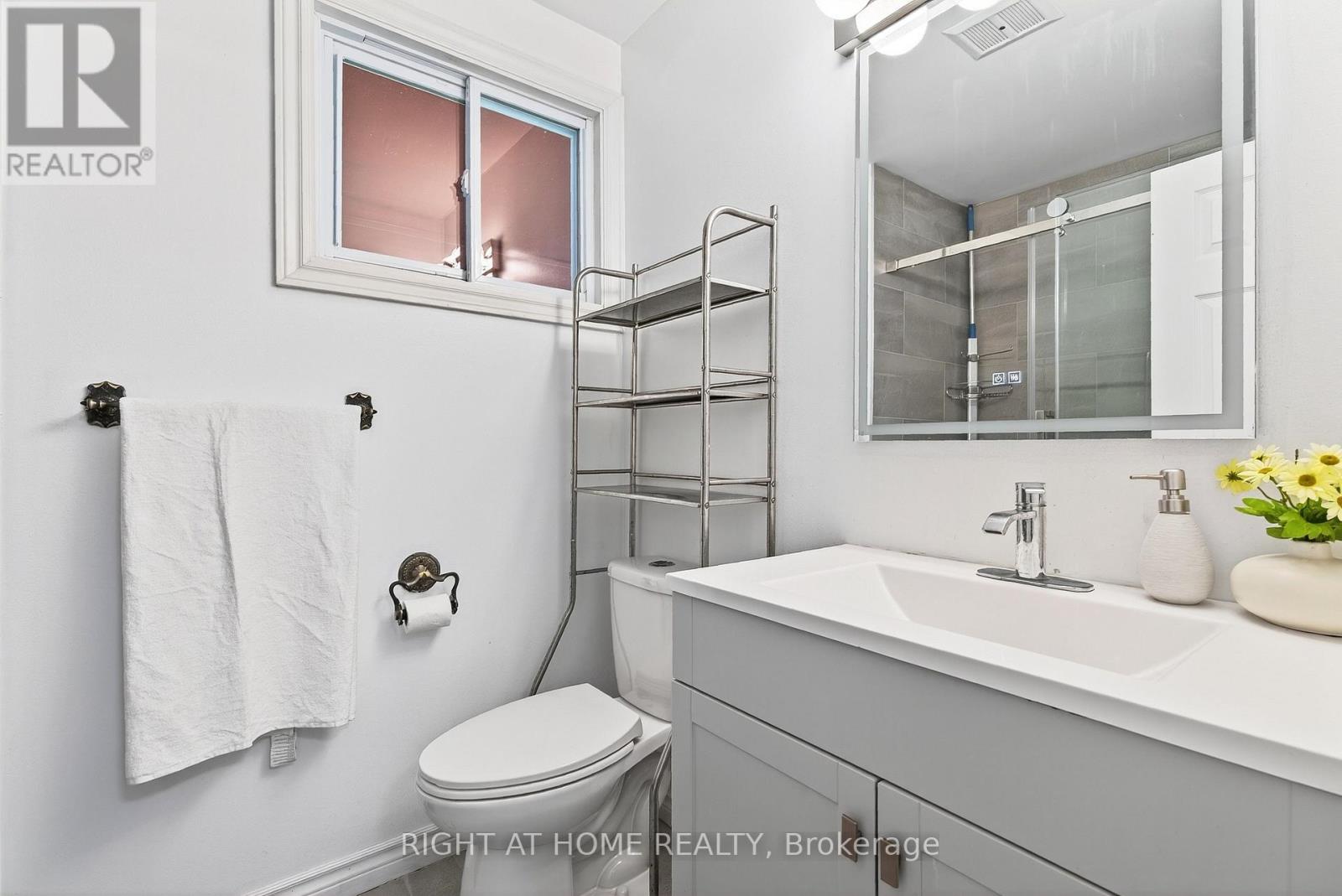 1153 Adirondack Drive, Ottawa, Ontario  K2C 2V2 - Photo 28 - X12555646