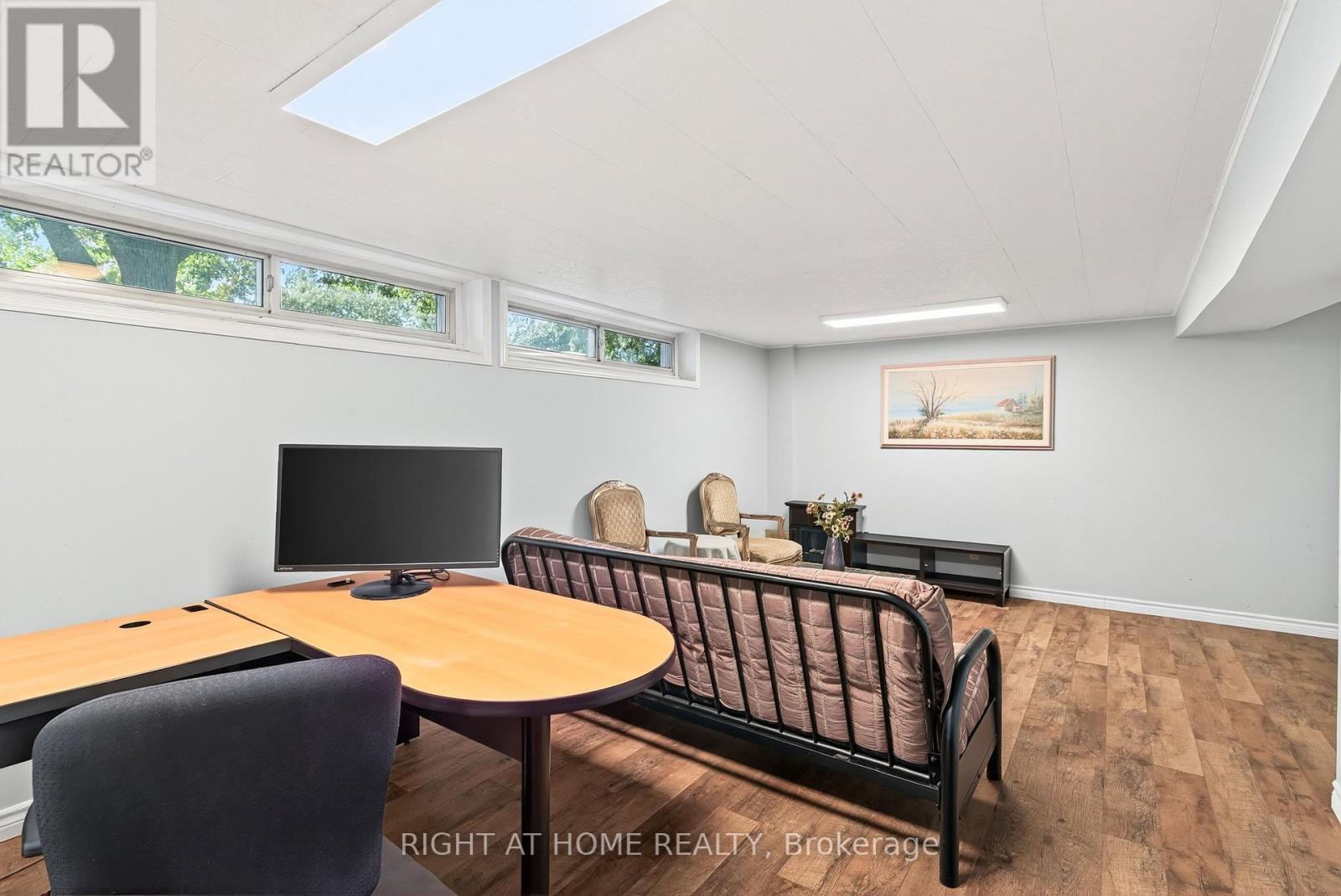 1153 Adirondack Drive, Ottawa, Ontario  K2C 2V2 - Photo 31 - X12555646