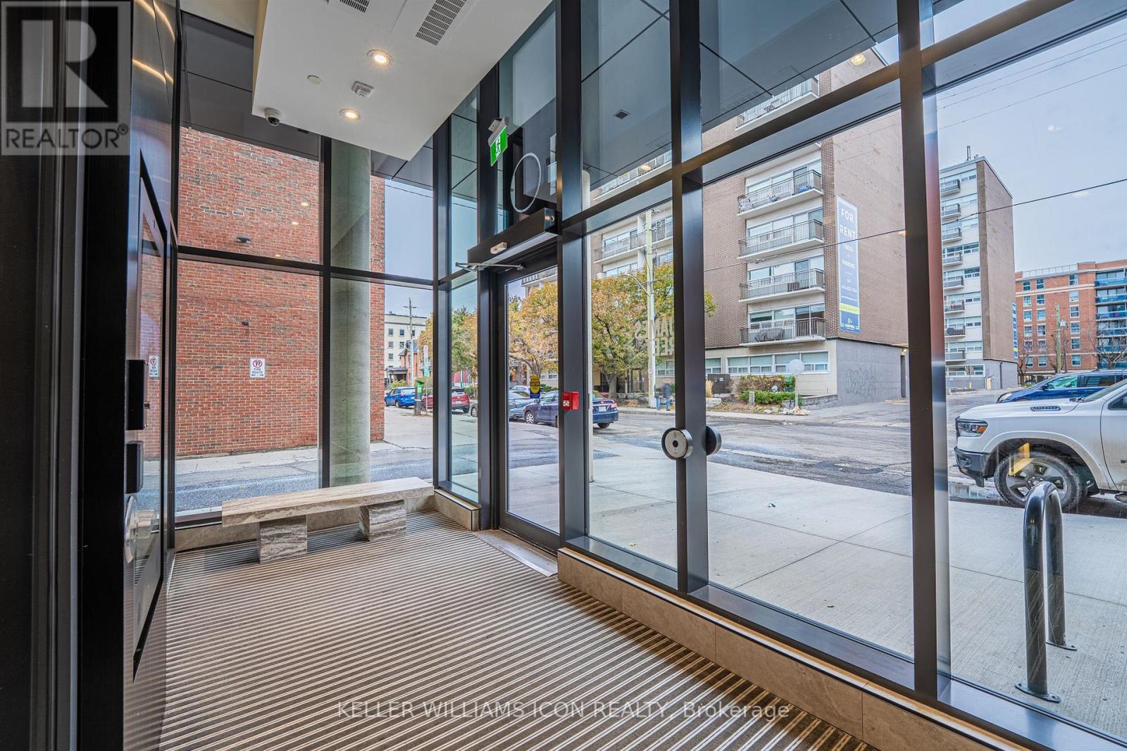 601 - 10 James Street, Ottawa, Ontario K2P 1T2 - Photo 3 - X12555748