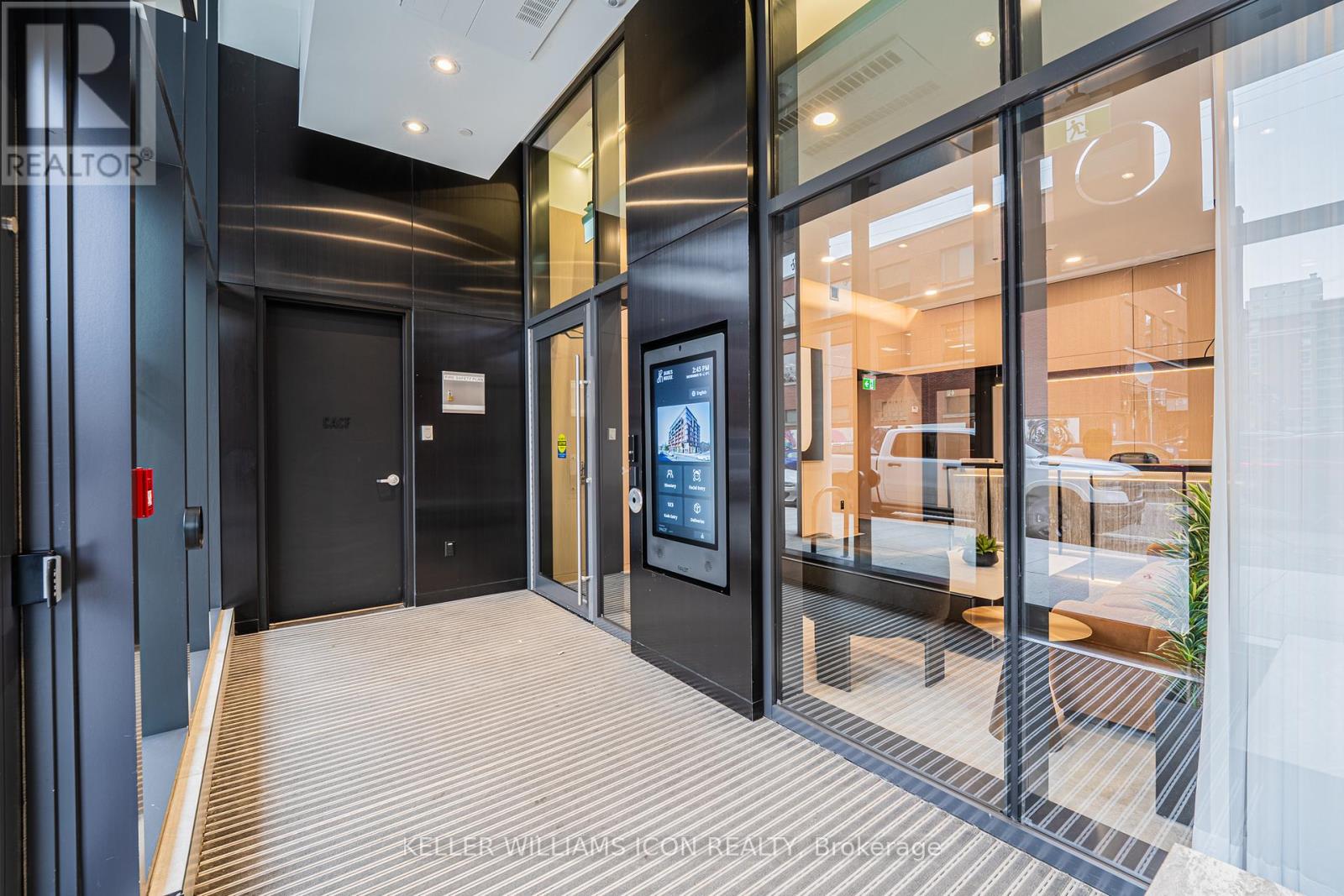 601 - 10 James Street, Ottawa, Ontario K2P 1T2 - Photo 4 - X12555748