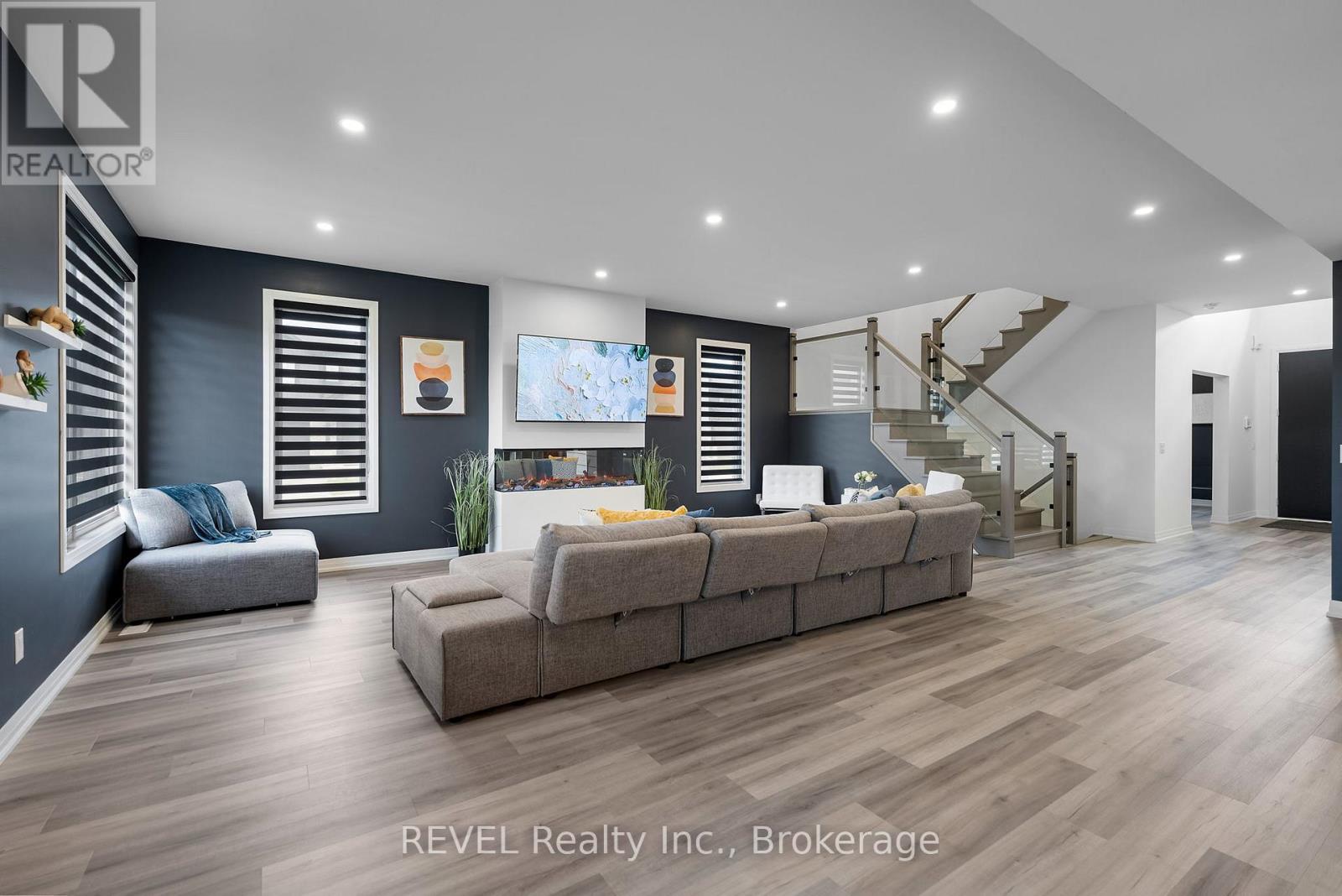 7365 Jonathan Drive, Niagara Falls, Ontario  L2H 3T3 - Photo 13 - X12555668