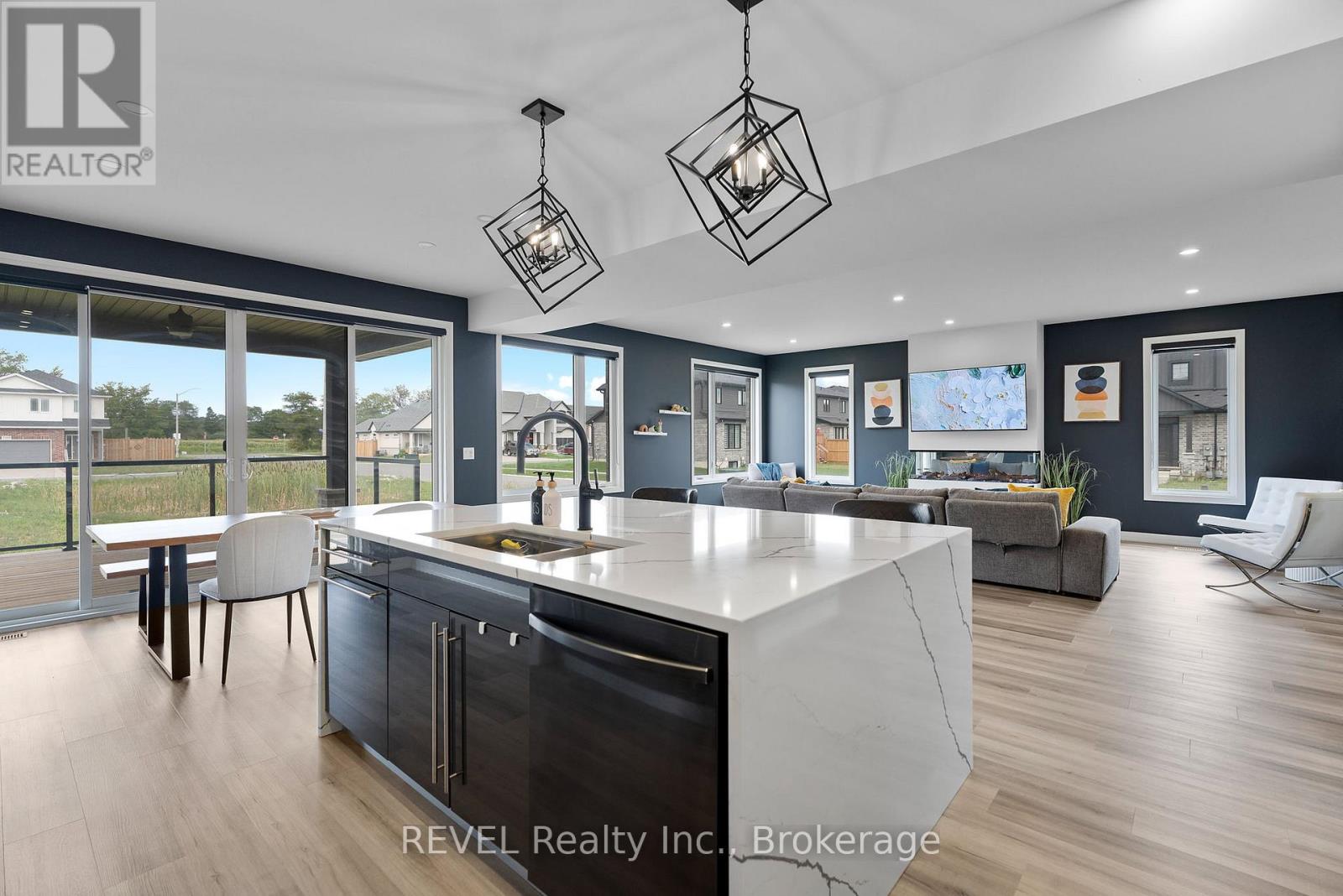 7365 Jonathan Drive, Niagara Falls, Ontario  L2H 3T3 - Photo 16 - X12555668