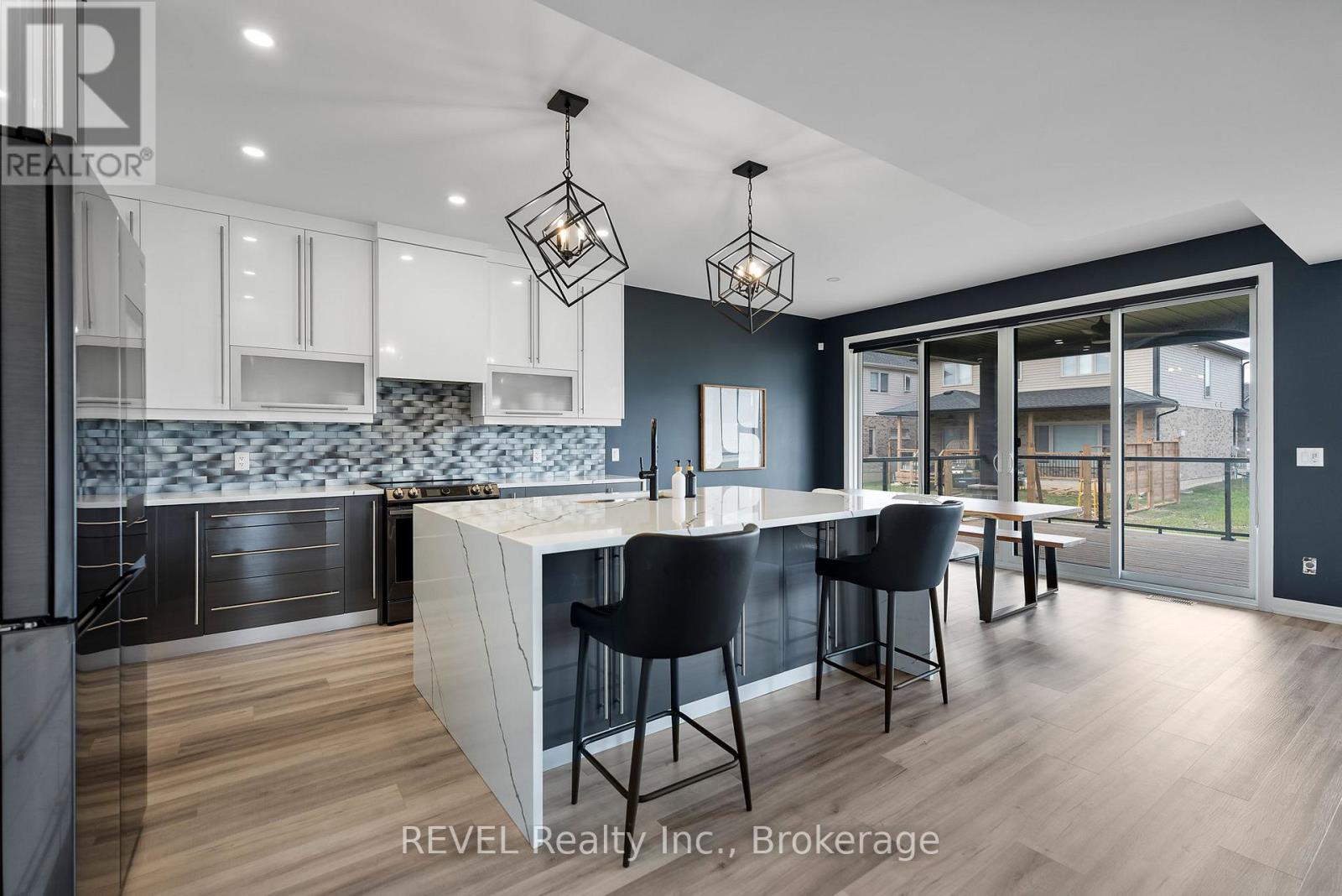 7365 Jonathan Drive, Niagara Falls, Ontario  L2H 3T3 - Photo 19 - X12555668