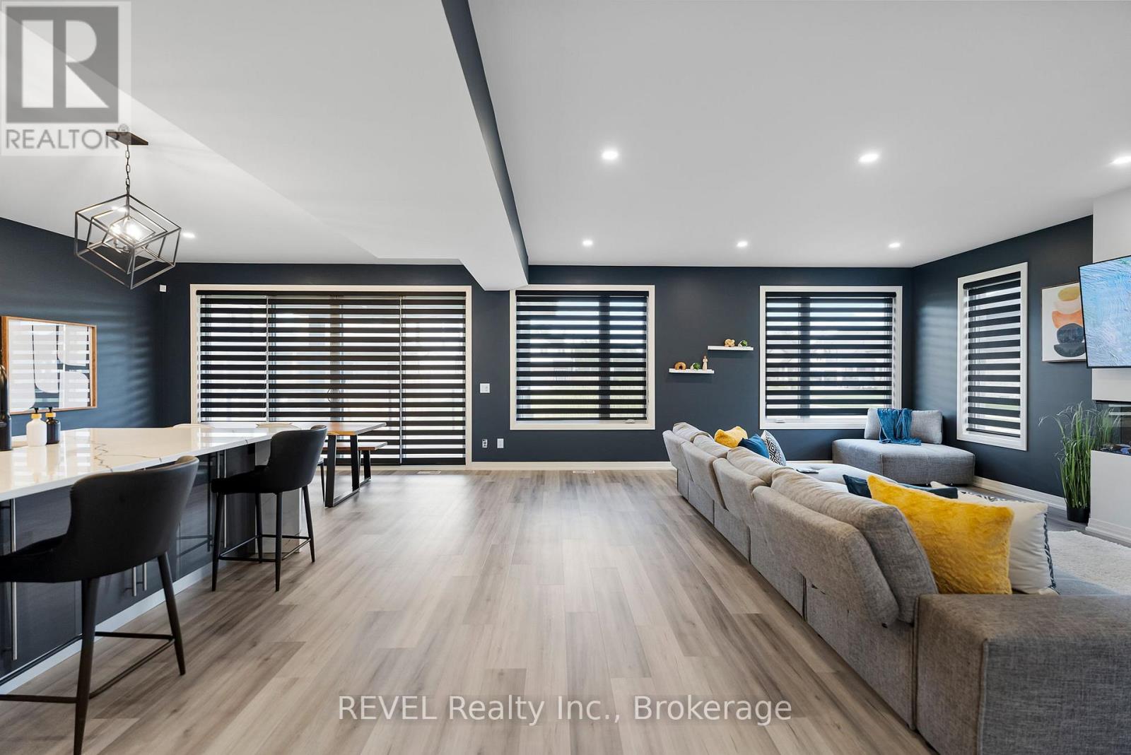 7365 Jonathan Drive, Niagara Falls, Ontario  L2H 3T3 - Photo 22 - X12555668