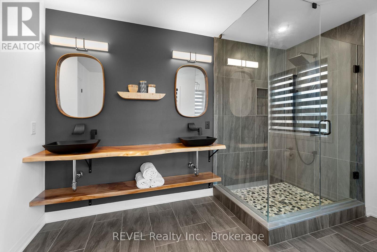 7365 Jonathan Drive, Niagara Falls, Ontario  L2H 3T3 - Photo 28 - X12555668