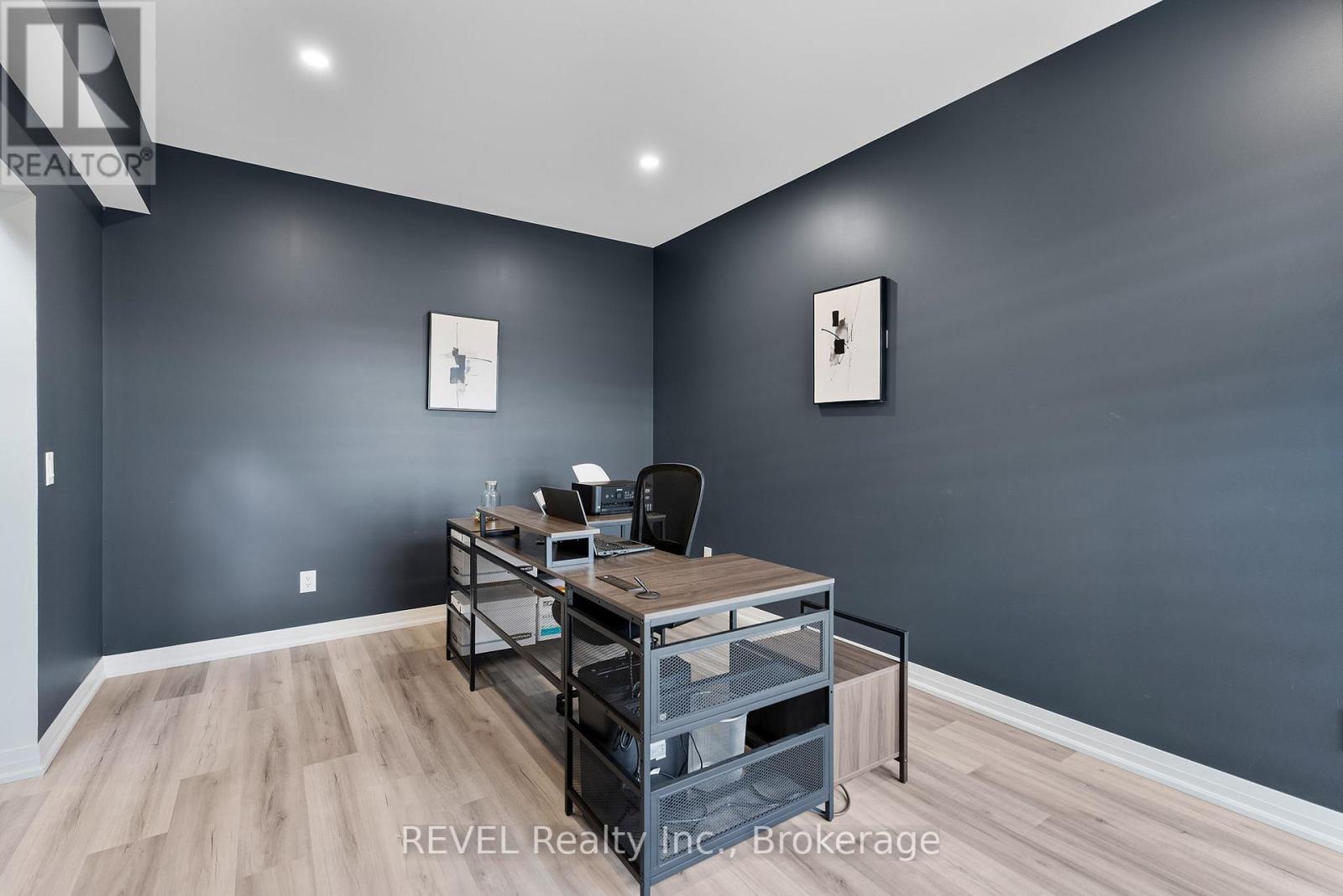 7365 Jonathan Drive, Niagara Falls, Ontario  L2H 3T3 - Photo 5 - X12555668