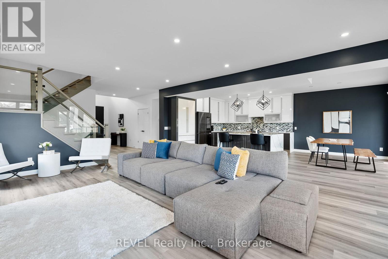 7365 Jonathan Drive, Niagara Falls, Ontario  L2H 3T3 - Photo 9 - X12555668