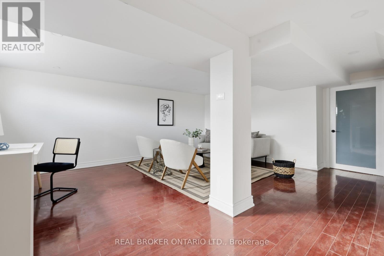 1324 Lawrence Avenue W, Toronto, Ontario  M6L 1A7 - Photo 19 - W12555428