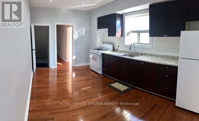 796 Ossington Avenue, Toronto, Ontario  M6G 3V1 - Photo 4 - W12555460