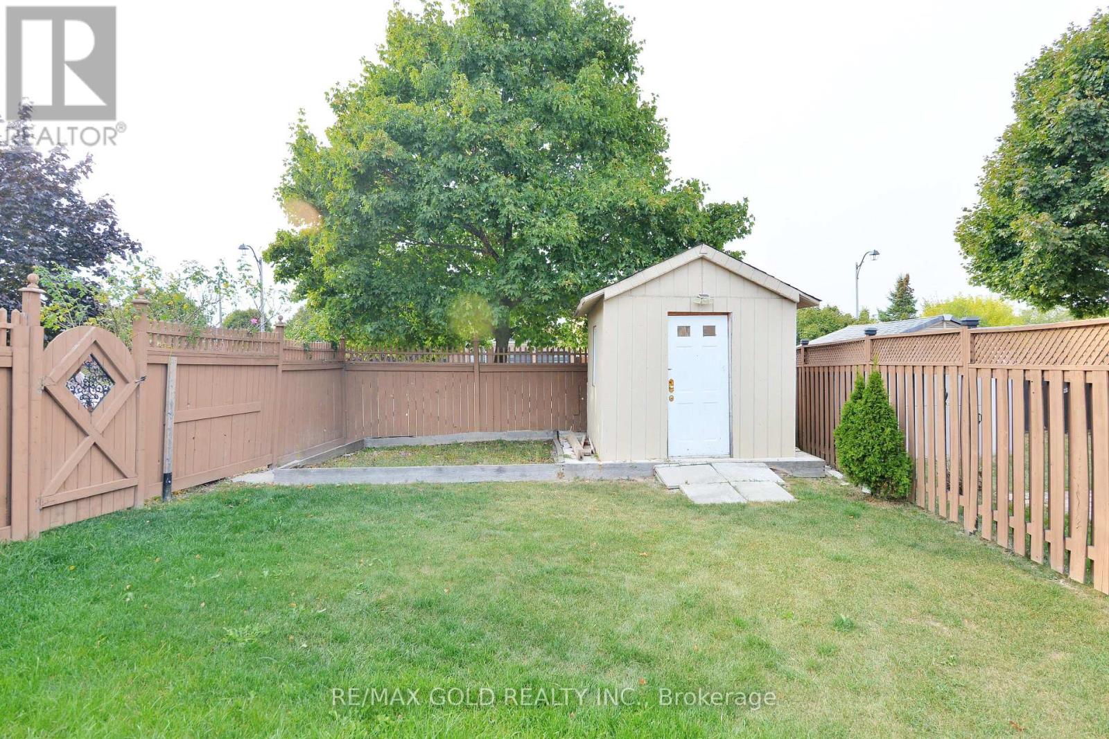 1 Blaketon Court, Brampton, Ontario  L6P 1G4 - Photo 38 - W12555504