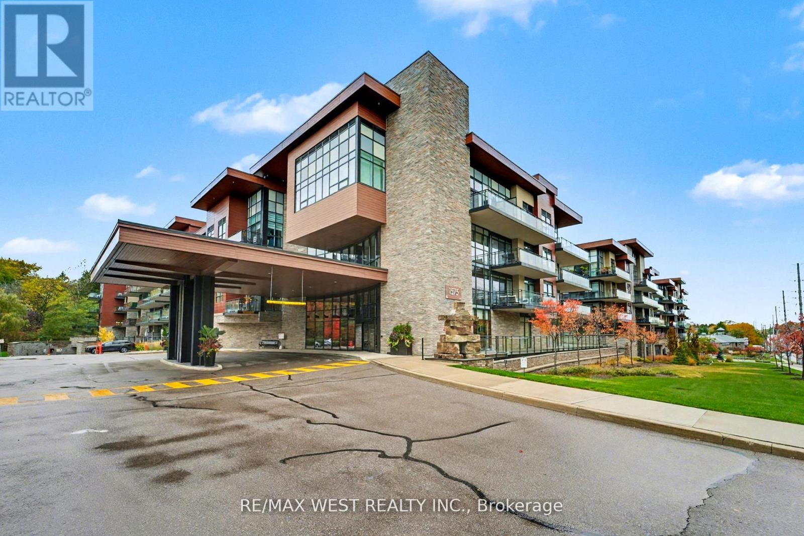 357 - 1575 LAKESHORE ROAD, Mississauga, Ontario