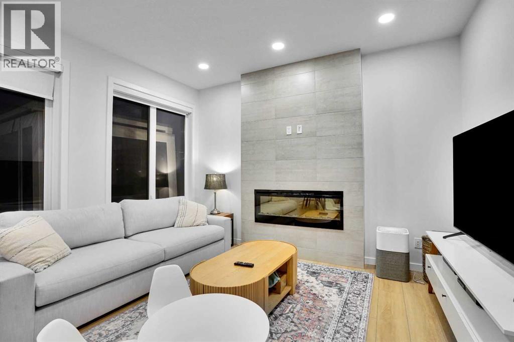 88 Magnolia Crescent Se, Calgary, Alberta  T3M 3M8 - Photo 9 - A2269879