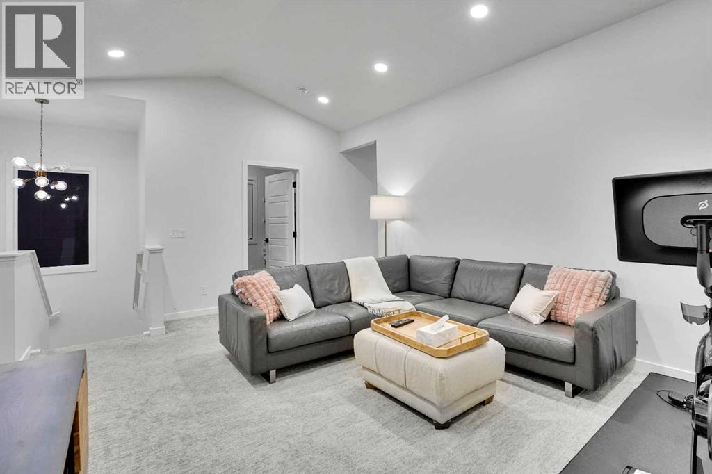 88 Magnolia Crescent Se, Calgary, Alberta  T3M 3M8 - Photo 15 - A2269879