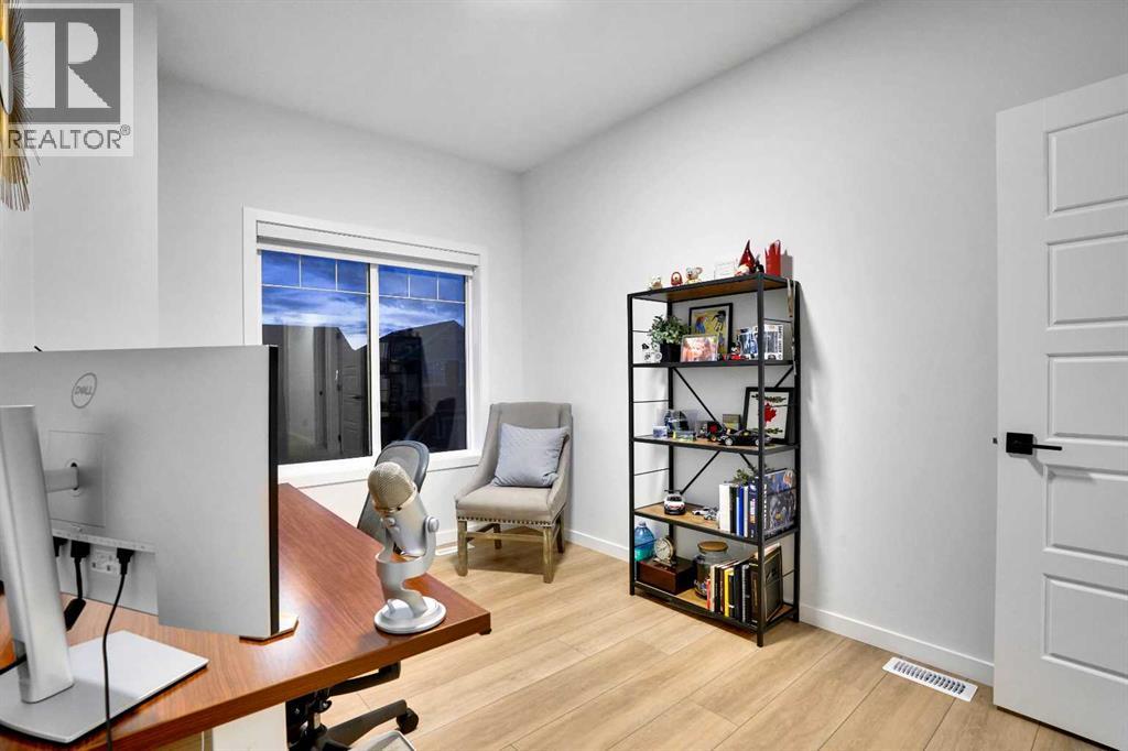 88 Magnolia Crescent Se, Calgary, Alberta  T3M 3M8 - Photo 30 - A2269879