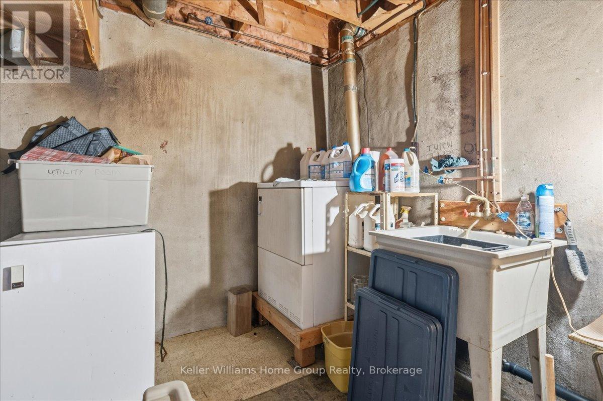 15 Dakota Drive, Guelph, Ontario  N1E 1J6 - Photo 35 - X12555610