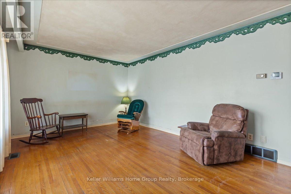 15 Dakota Drive, Guelph, Ontario  N1E 1J6 - Photo 6 - X12555610