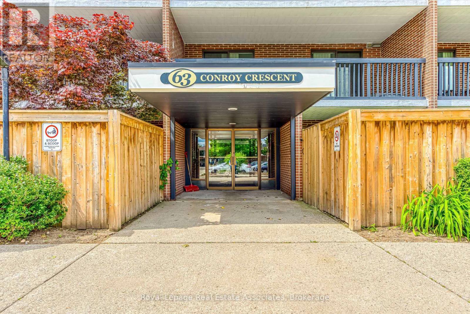 58 - 63 Conroy Crescent, Guelph, Ontario N1G 2V5 - Photo 2 - X12555534