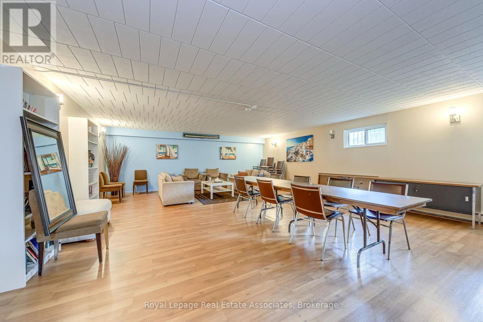 58 - 63 Conroy Crescent, Guelph, Ontario N1G 2V5 - Photo 26 - X12555534