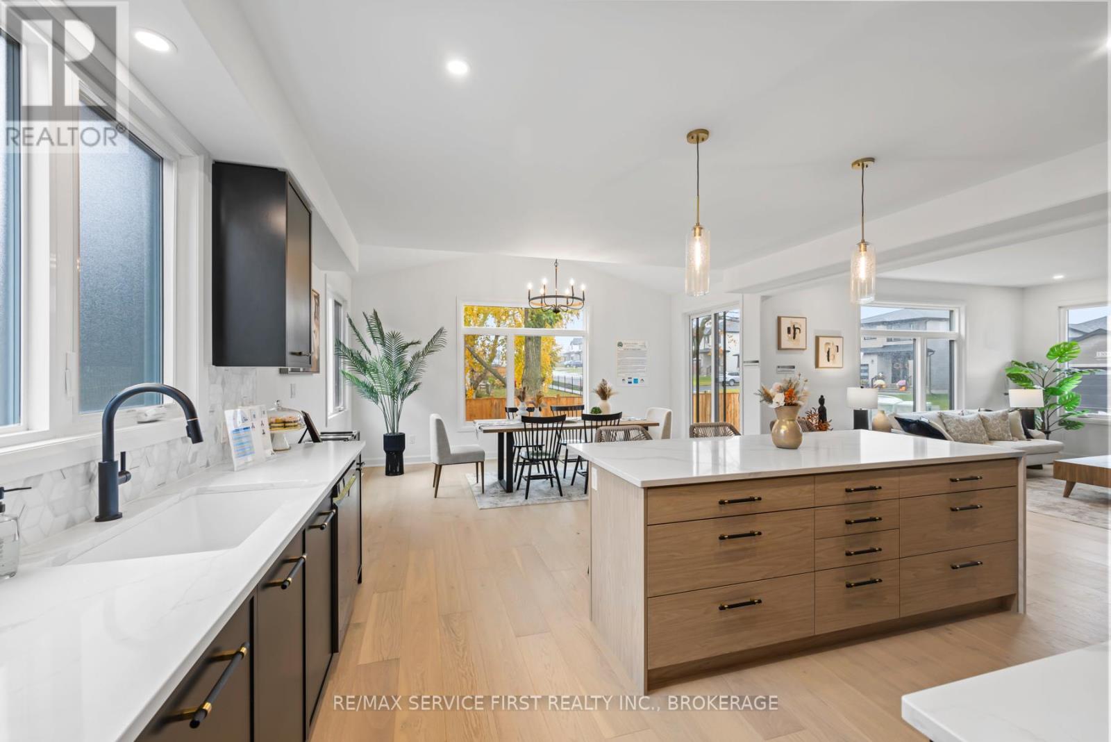 1366 Woodfield Crescent, Kingston, Ontario  K7P 0T3 - Photo 29 - X12307867