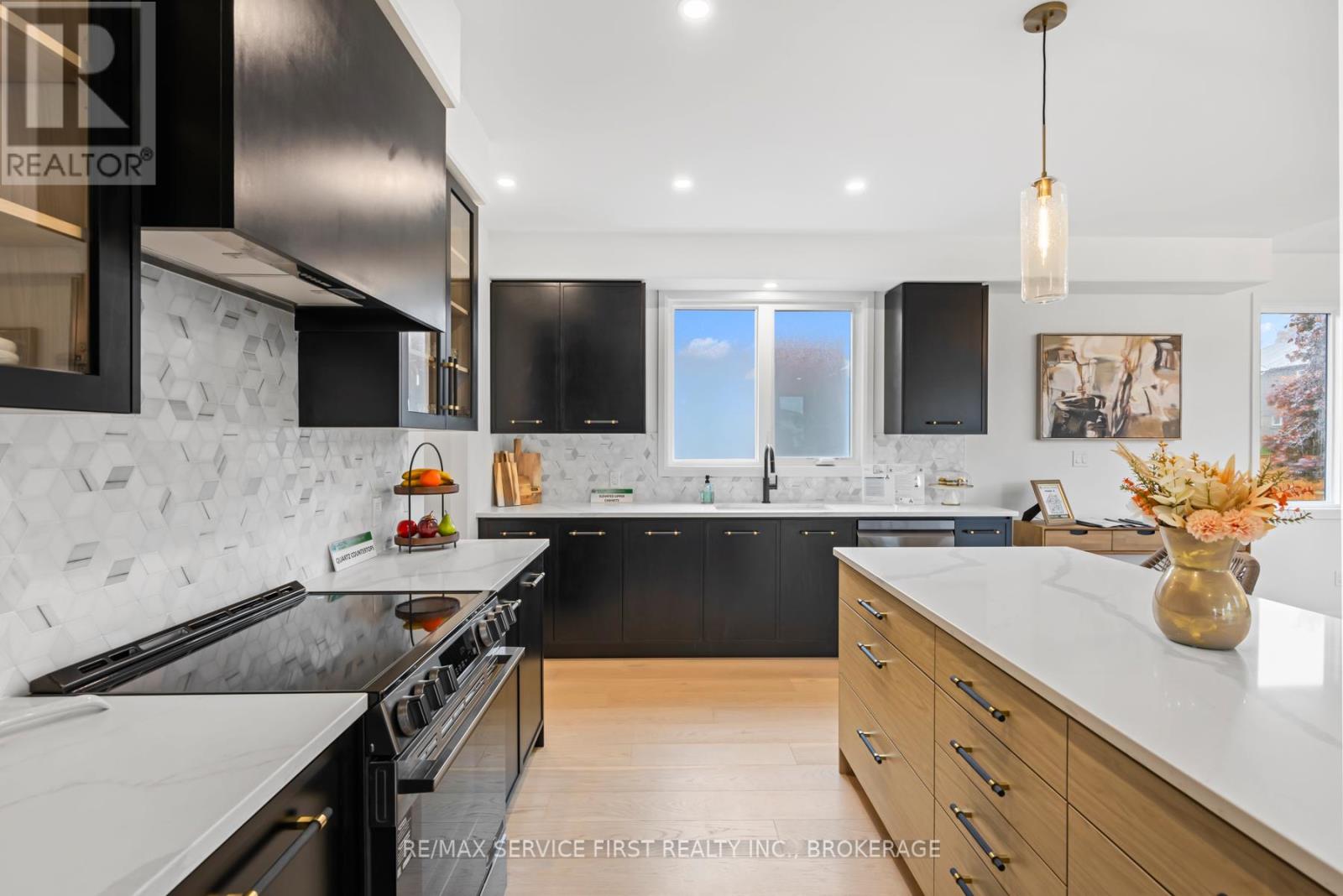 1366 Woodfield Crescent, Kingston, Ontario  K7P 0T3 - Photo 31 - X12307867