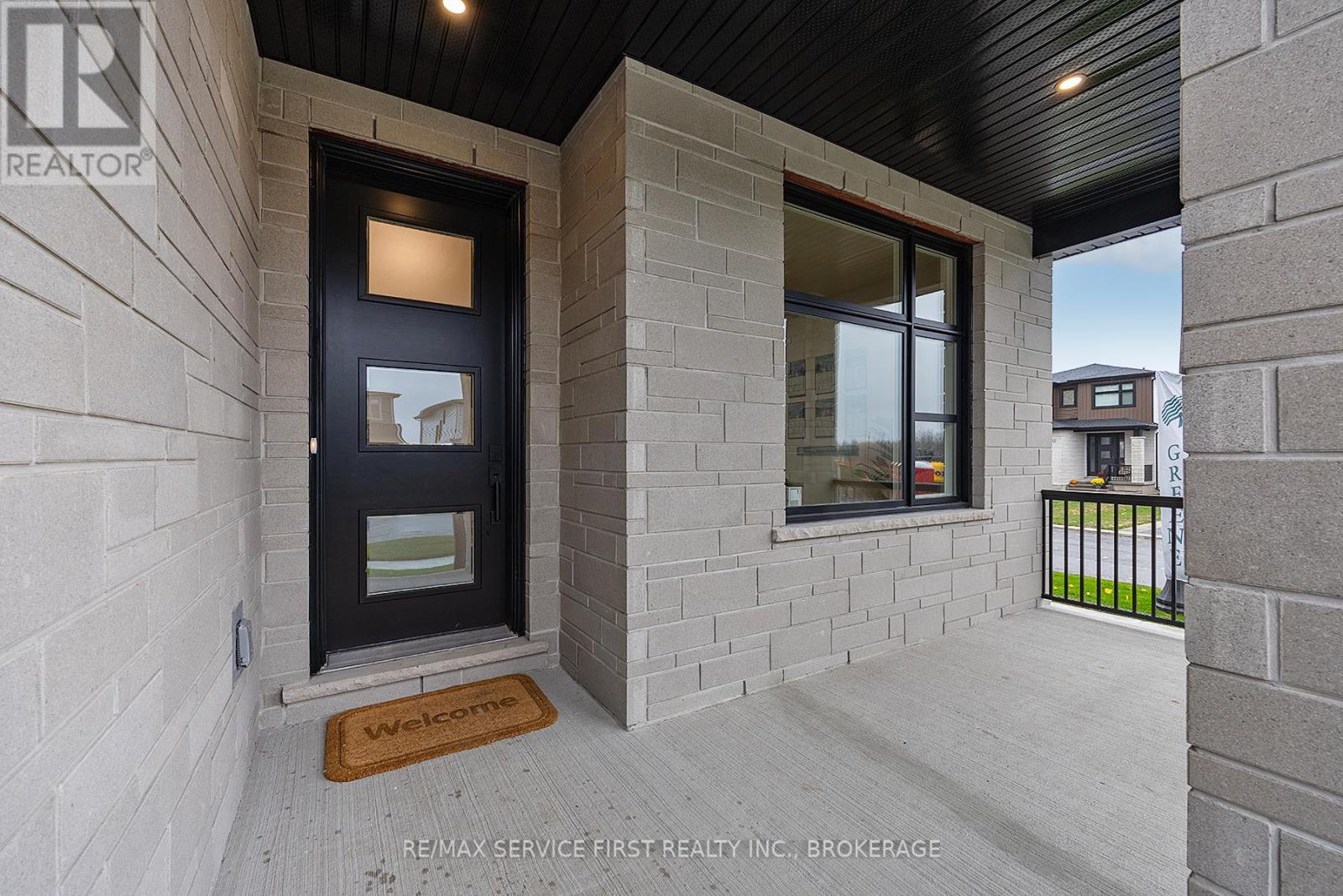 1366 Woodfield Crescent, Kingston, Ontario  K7P 0T3 - Photo 3 - X12307867