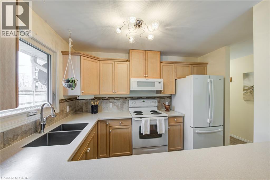 152 Oxford Street, Woodstock, Ontario  N4S 6A9 - Photo 10 - 40788590