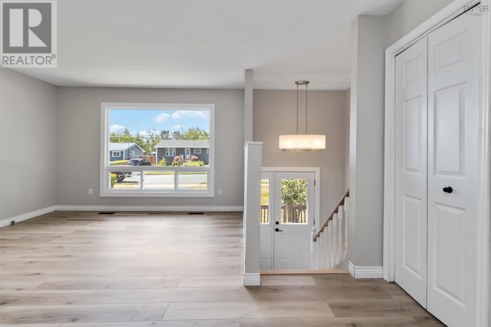 Property at 356 Astral Drive image 4