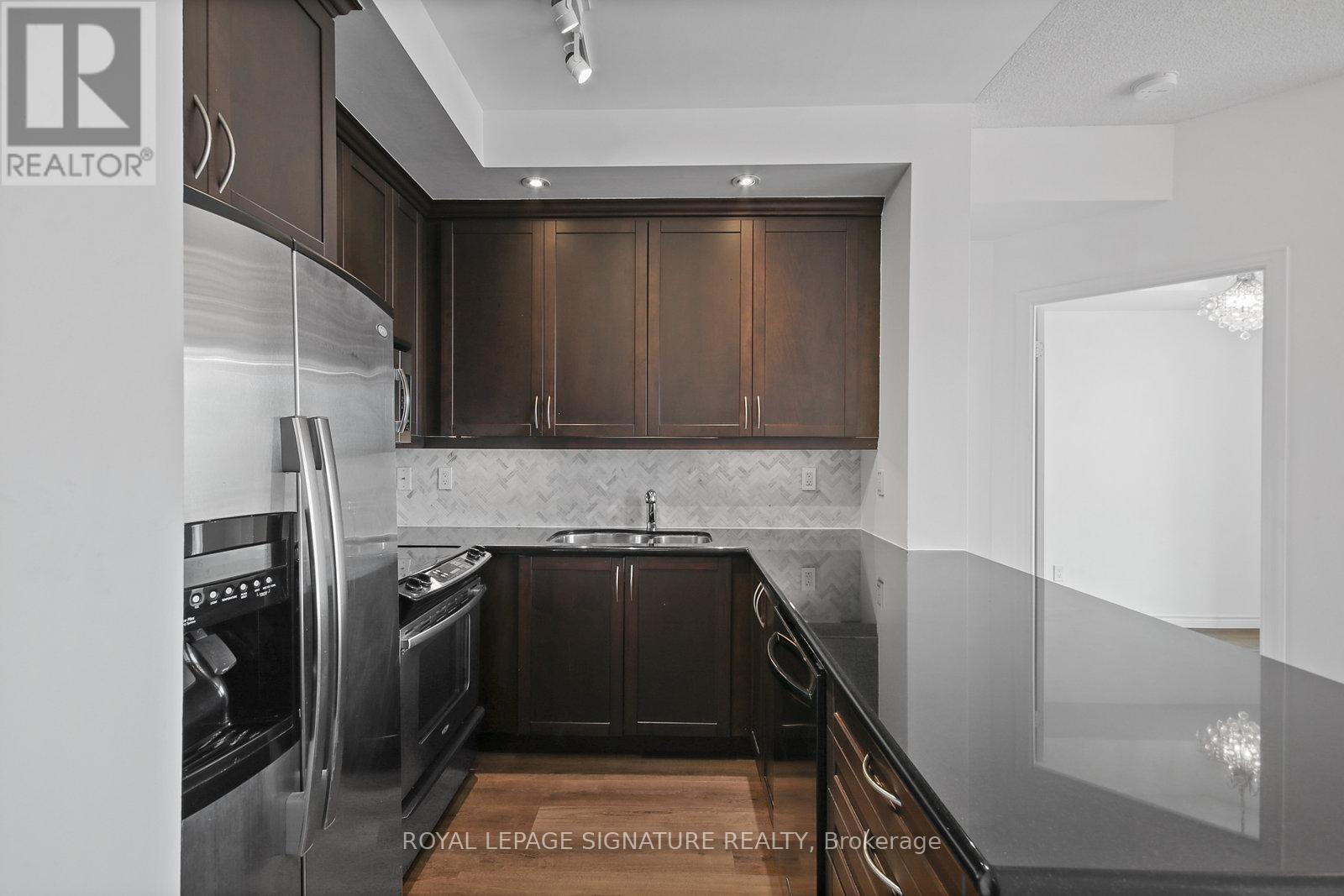 534 - 628 Fleet Street, Toronto, Ontario  M5V 1A8 - Photo 5 - C12555702