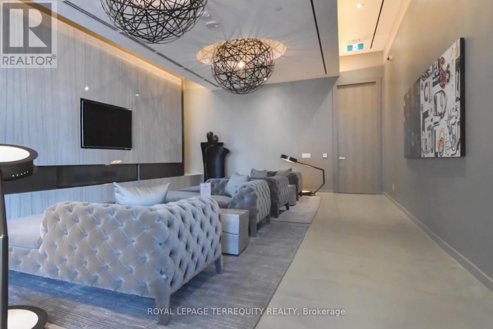 1207 - 88 Harbour Street, Toronto, Ontario  M5J 0C3 - Photo 35 - C12555720