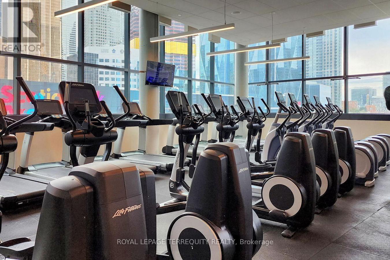 1207 - 88 Harbour Street, Toronto, Ontario  M5J 0C3 - Photo 40 - C12555720